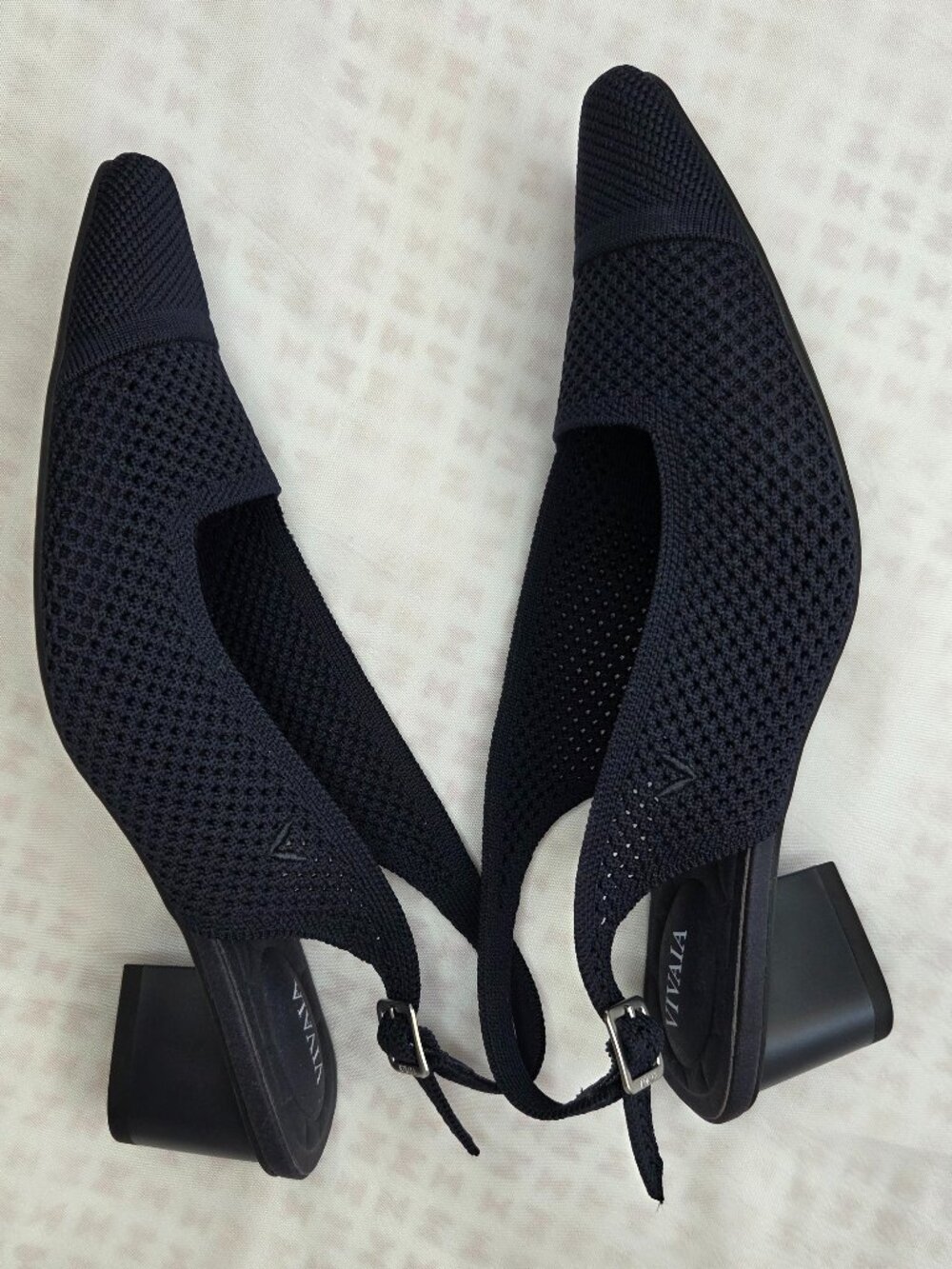 Nwt Vivaia Pointed-Toe Slingback Sandals (Leah Pro) Size 39 Navy Blue